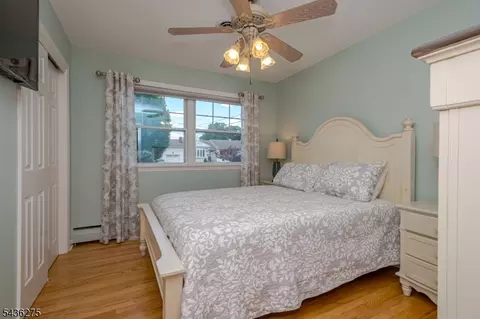 108 Howard Ave, Middlesex, NJ 08846 photo 19