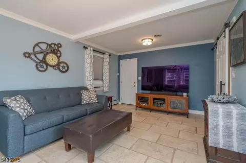 108 Howard Ave, Middlesex, NJ 08846 photo 14