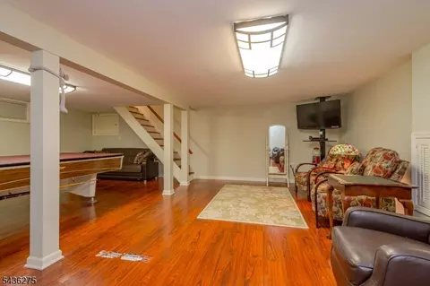 108 Howard Ave, Middlesex, NJ 08846 photo 16