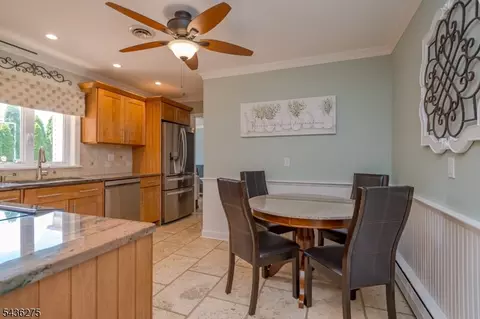 108 Howard Ave, Middlesex, NJ 08846 photo 8
