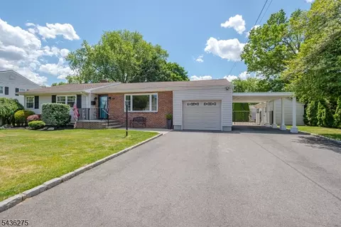 108 Howard Ave, Middlesex, NJ 08846