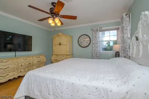 108 Howard Ave, Middlesex, NJ 08846 photo 22