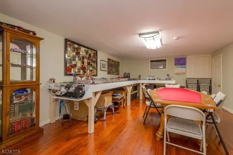 108 Howard Ave, Middlesex, NJ 08846 photo 17
