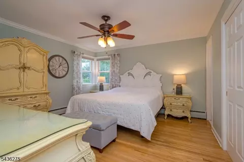 108 Howard Ave, Middlesex, NJ 08846 photo 21