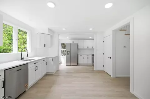 222 Main St, Newton, NJ 07860