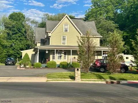 30 N Dell Ave, Kenvil, NJ 07847