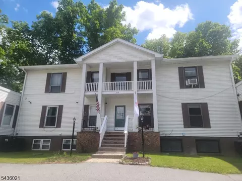 355 Lake Shr S #C, Montague, NJ 07827