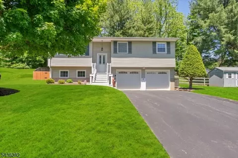 34 Beavers St, High Bridge, NJ 08829