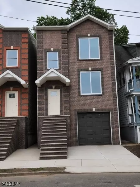 16 Cliff St, Newark, NJ 07106