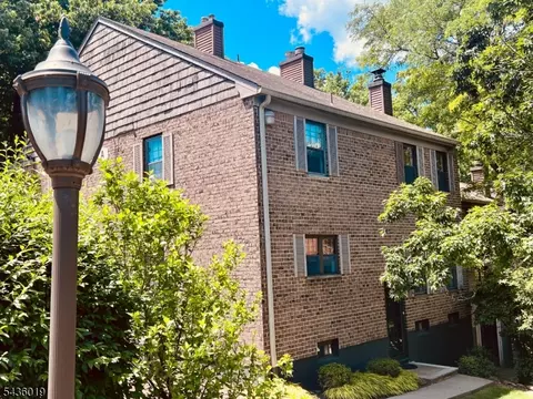 181 Long Hill Rd #7, Little Falls, NJ 07424