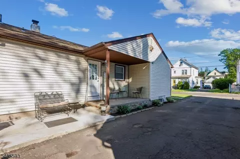 Exterior - 646 E 6th St, Plainfield, NJ 07060 photo 3 of 3