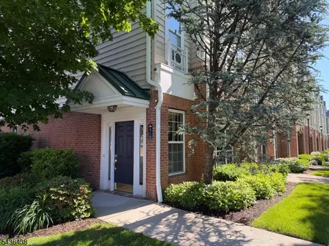 815 Deluca Rd #815, Belleville, NJ 07109