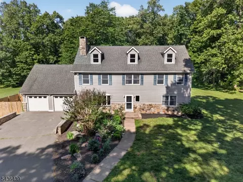 388 Mine Rd, Asbury, NJ 08802
