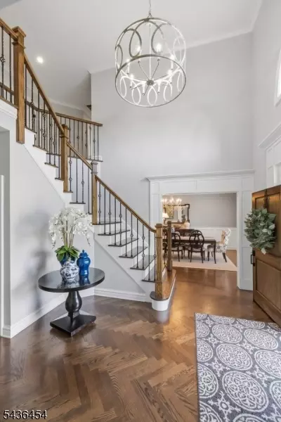 Entry Way - 2 Weimer Ct, Allendale, NJ 07401 photo 1 of 7