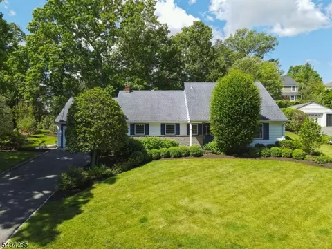 14 Pine Ave, Madison, NJ 07940
