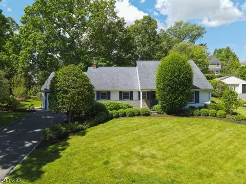 14 Pine Ave, Madison, NJ 07940