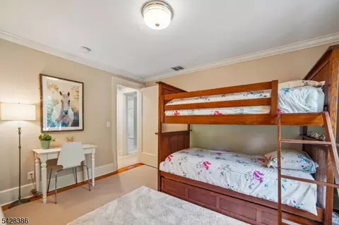 Bedroom - 148 Beekman Rd, Summit, NJ 07901 photo 4 of 7