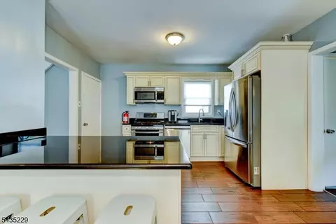 278 Centre St, Nutley, NJ 07110 photo 18