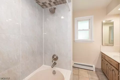 68 Mandeville Dr, Wayne, NJ 07470 photo 15