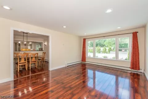 68 Mandeville Dr, Wayne, NJ 07470 photo 7