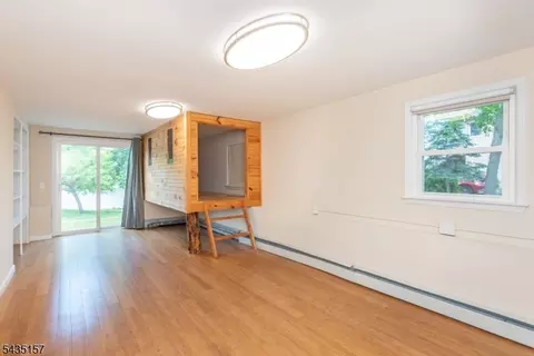 68 Mandeville Dr, Wayne, NJ 07470 photo 20