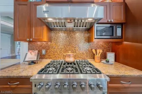 15 Brunswick Rd, Montclair, NJ 07042 photo 21