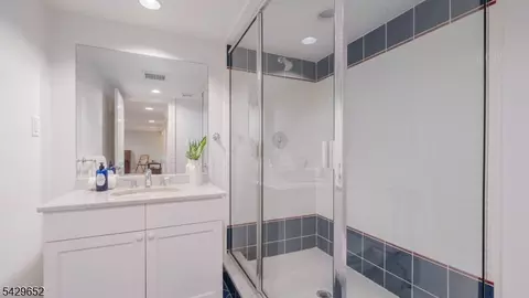 15 Brunswick Rd, Montclair, NJ 07042 photo 41