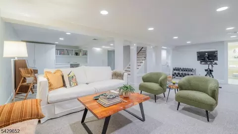 15 Brunswick Rd, Montclair, NJ 07042 photo 40