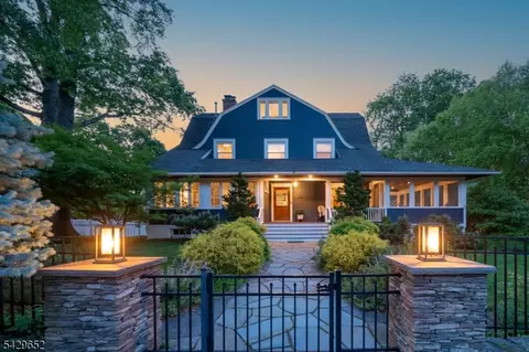 15 Brunswick Rd, Montclair, NJ 07042