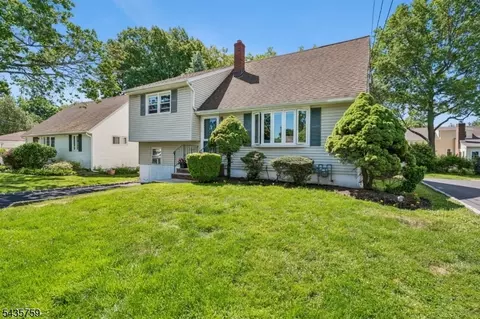 10 Whitman St, Bloomfield, NJ 07003