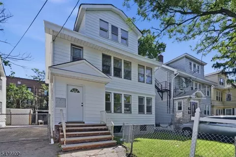 203 Hansbury Ave, Newark, NJ 07112