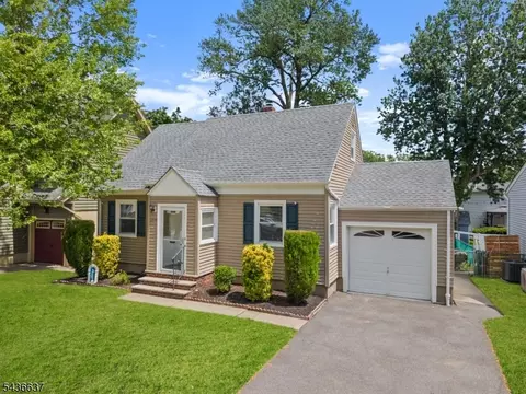 166 Beverly Hill Rd, Clifton, NJ 07012