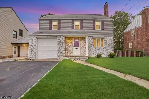 50 Reservoir Pl, Belleville, NJ 07109