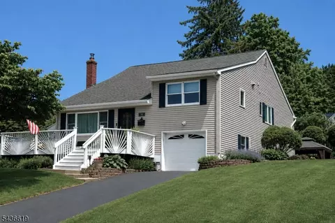 1 Lincoln Ave, Ogdensburg, NJ 07439
