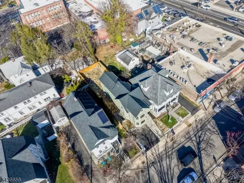 249 Hillside Ave, Leonia, NJ 07605