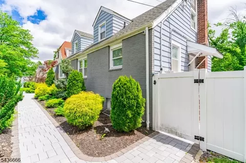 246 E 2nd Ave, Roselle, NJ 07203 photo 28