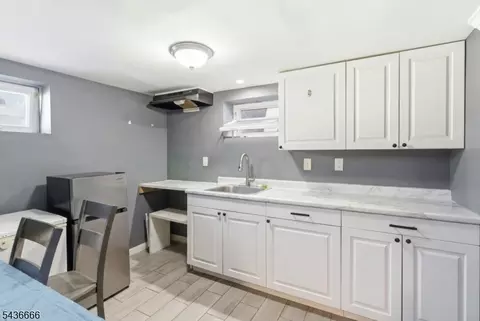 246 E 2nd Ave, Roselle, NJ 07203 photo 18