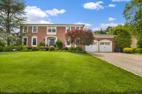 12 Longell Dr, Wayne, NJ 07470