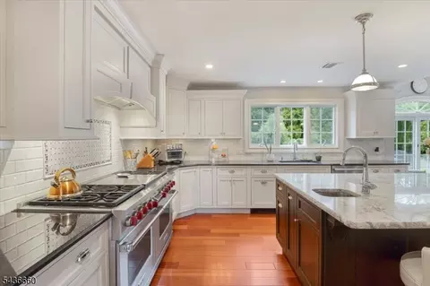 12 Longell Dr, Wayne, NJ 07470 photo 5