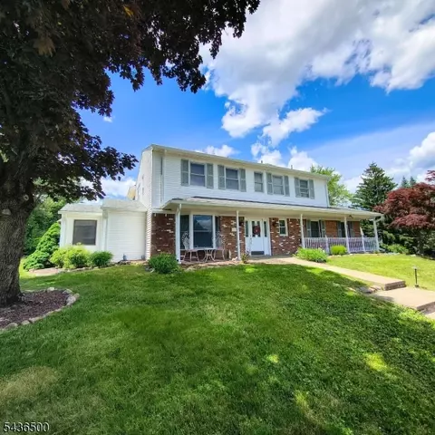 3 Lois Ct, Rockaway, NJ 07866