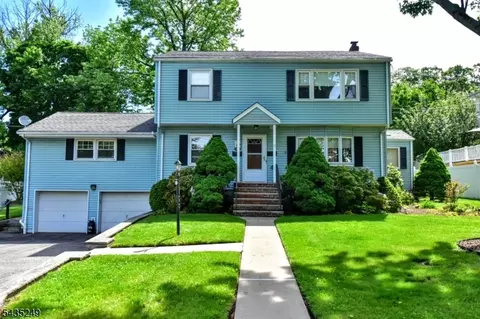 51 Charles St, Dumont, NJ 07628