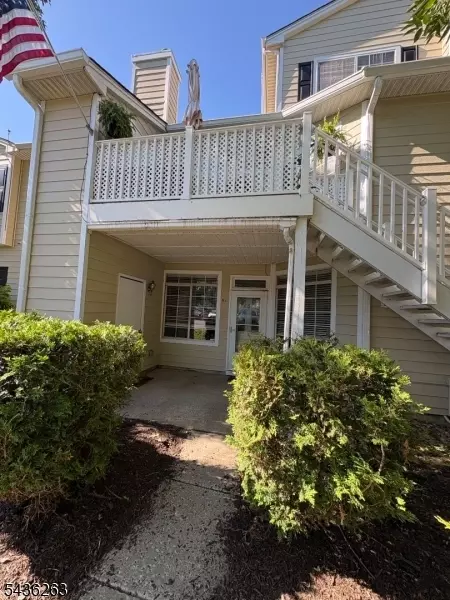 51 Wentworth Rd, Bedminster, NJ 07921