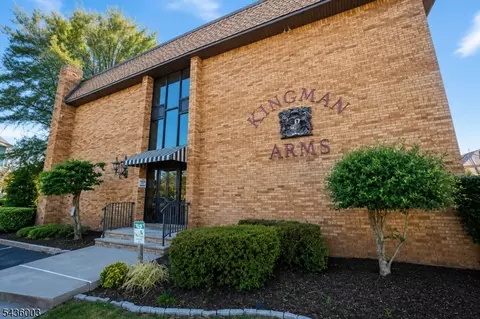 45 Hussa St #3, Linden, NJ 07036