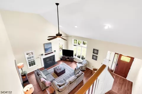 7 Mitchell Ln, Clinton, NJ 08809 photo 9