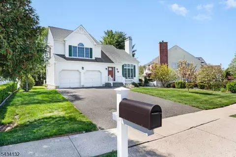 Exterior - 7 Mitchell Ln, Clinton, NJ 08809 photo 3 of 11