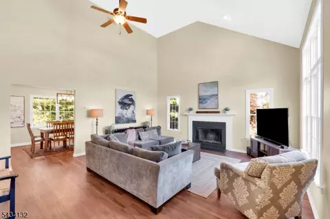 7 Mitchell Ln, Clinton, NJ 08809 photo 6
