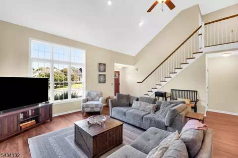 7 Mitchell Ln, Clinton, NJ 08809 photo 8