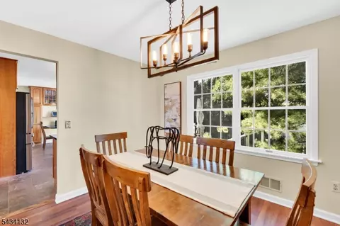 Dining - 7 Mitchell Ln, Clinton, NJ 08809 photo 2 of 3