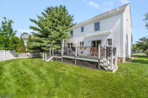 Exterior - 7 Mitchell Ln, Clinton, NJ 08809 photo 6 of 11