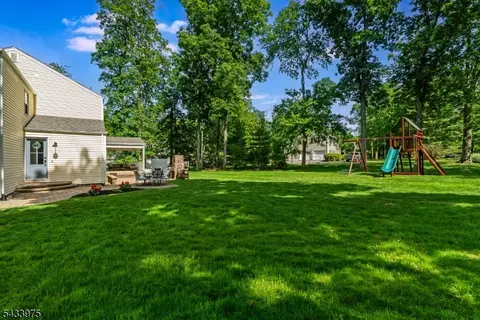 Exterior - 54 Dean Rd, Mendham, NJ 07945 photo 6 of 7